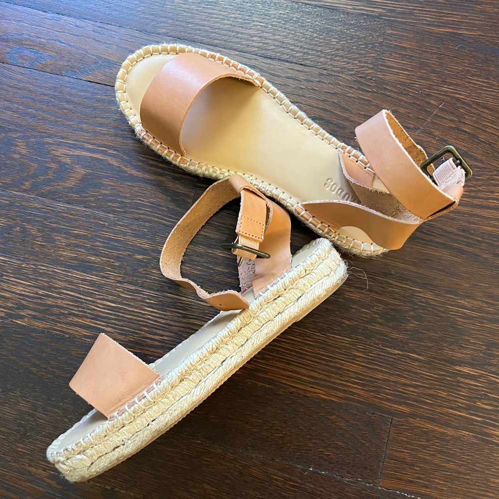 Saludos Cadiz Platform Sandal Leather